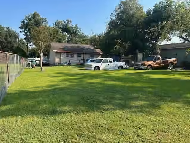Photo 4 of 715 W Rittenhouse Road, Houston, TX