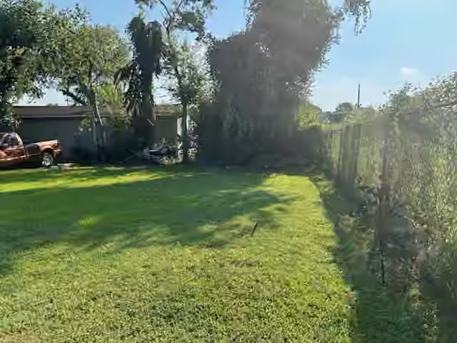 Photo 6 of 715 W Rittenhouse Road, Houston, TX