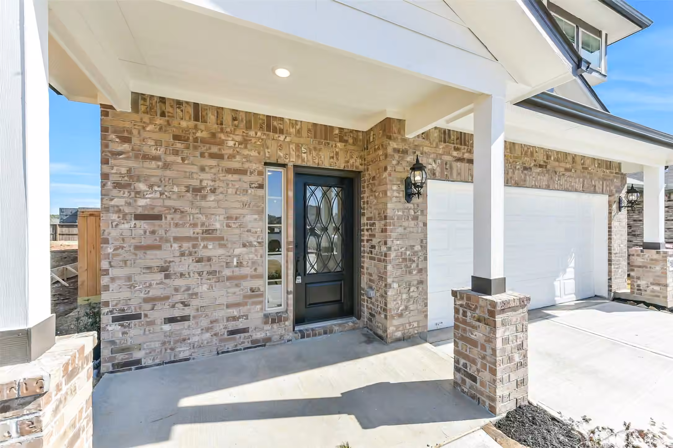Photo 4 of 4221 Red Cedar Ring Lane, Pinehurst, TX