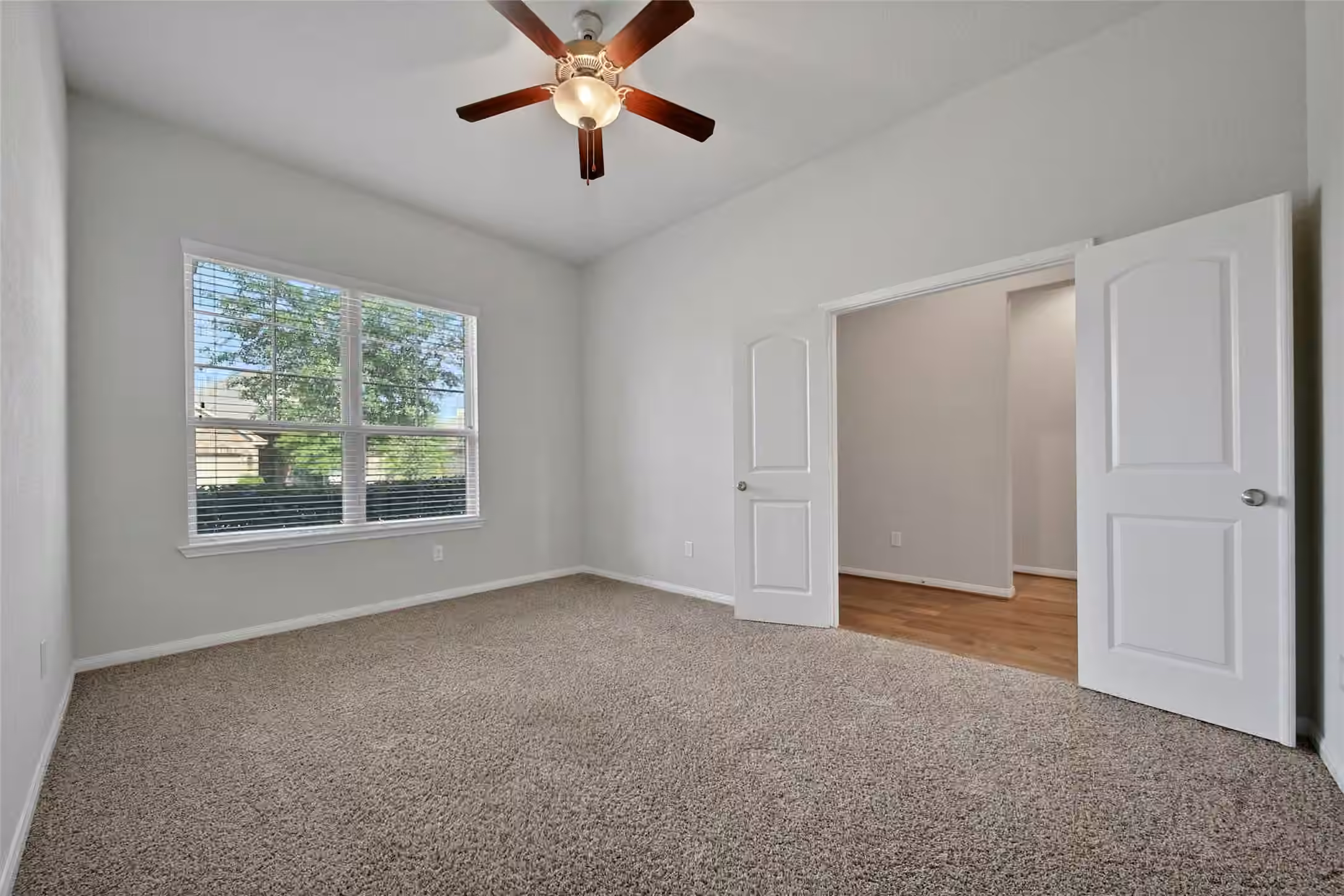Photo 3 of 15423 Hopkins Cedar Drive, Humble, TX