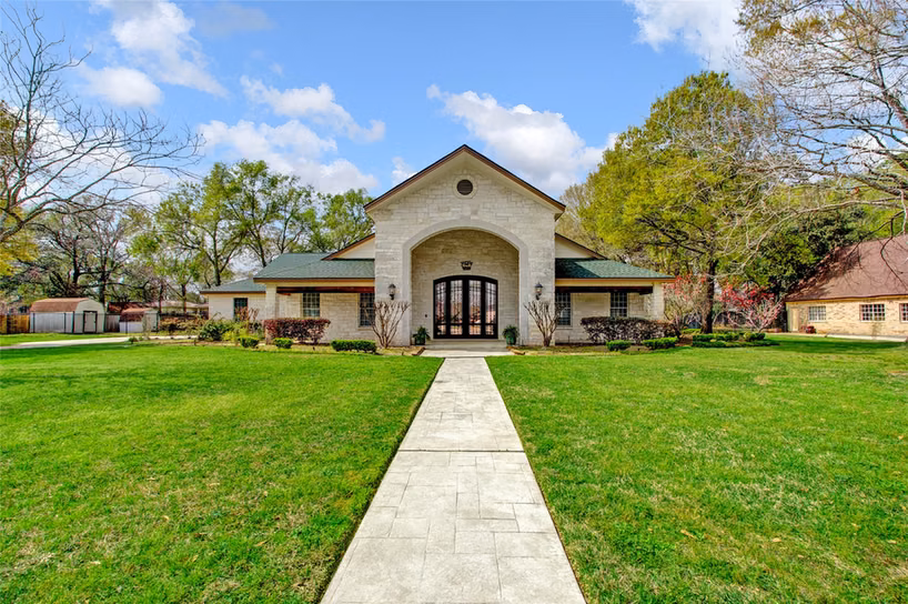 Photo of 21405 Whispering Pines, Humble, TX 77338