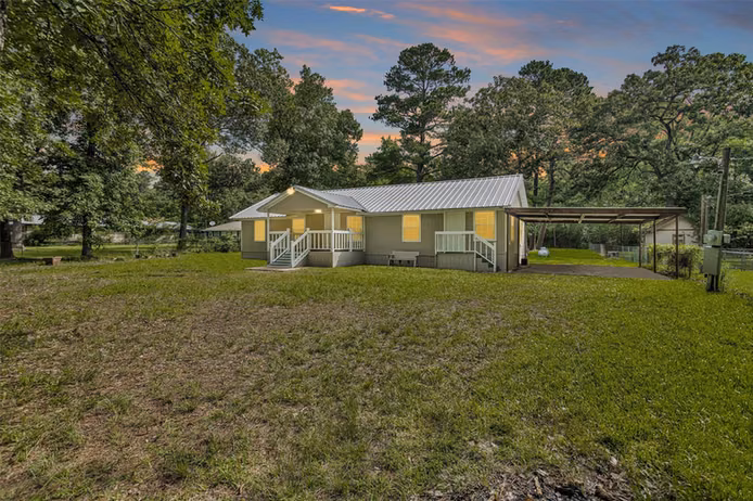 Photo of 99 Main Street, Huntsville, TX