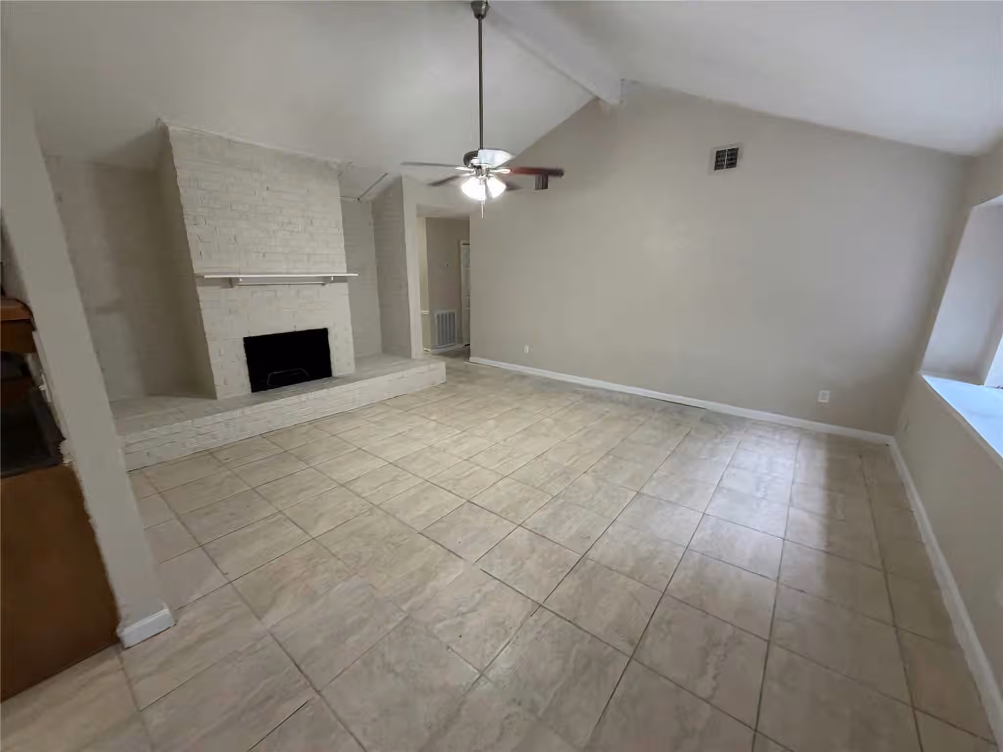 Photo 4 of 11810 Grapewood Drive, Houston, TX