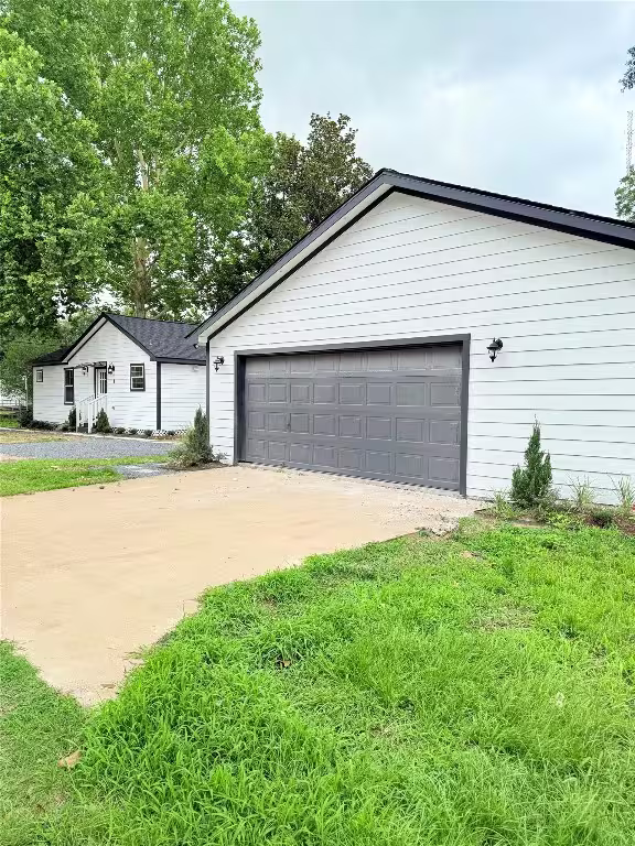 Photo 3 of 115 Penick Road, Waller, TX