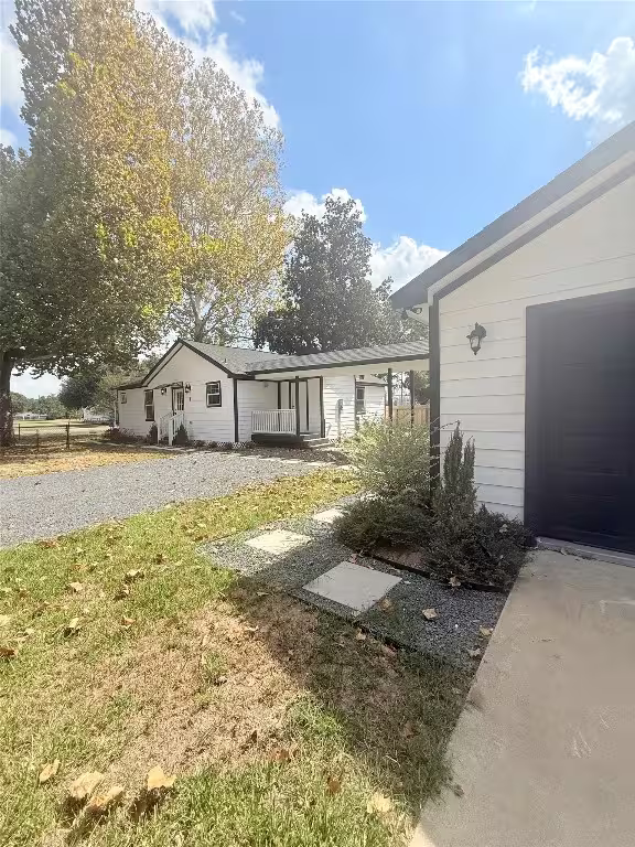 Photo 6 of 115 Penick Road, Waller, TX