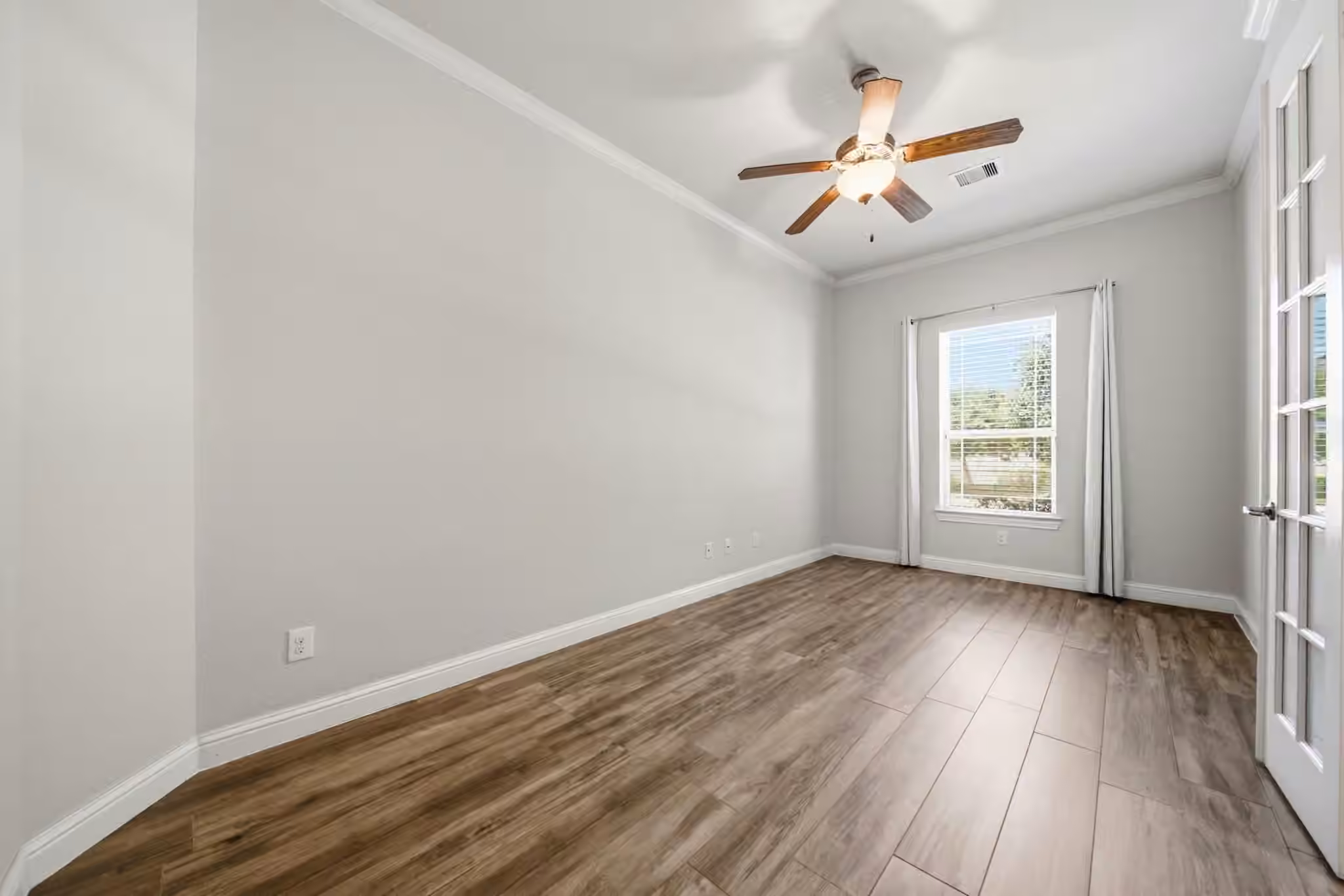 Photo 6 of 10243 S Goshawk Trail, Conroe, TX