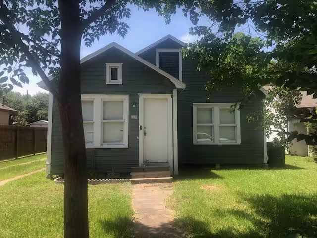Photo of 603 Lundy Street, El Campo, TX