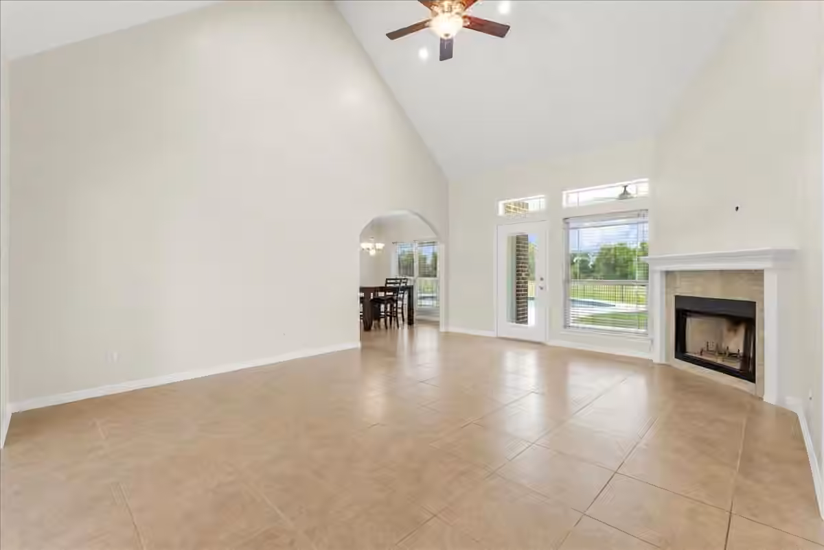 Photo 7 of 3627 Madison Avenue, Baytown, TX