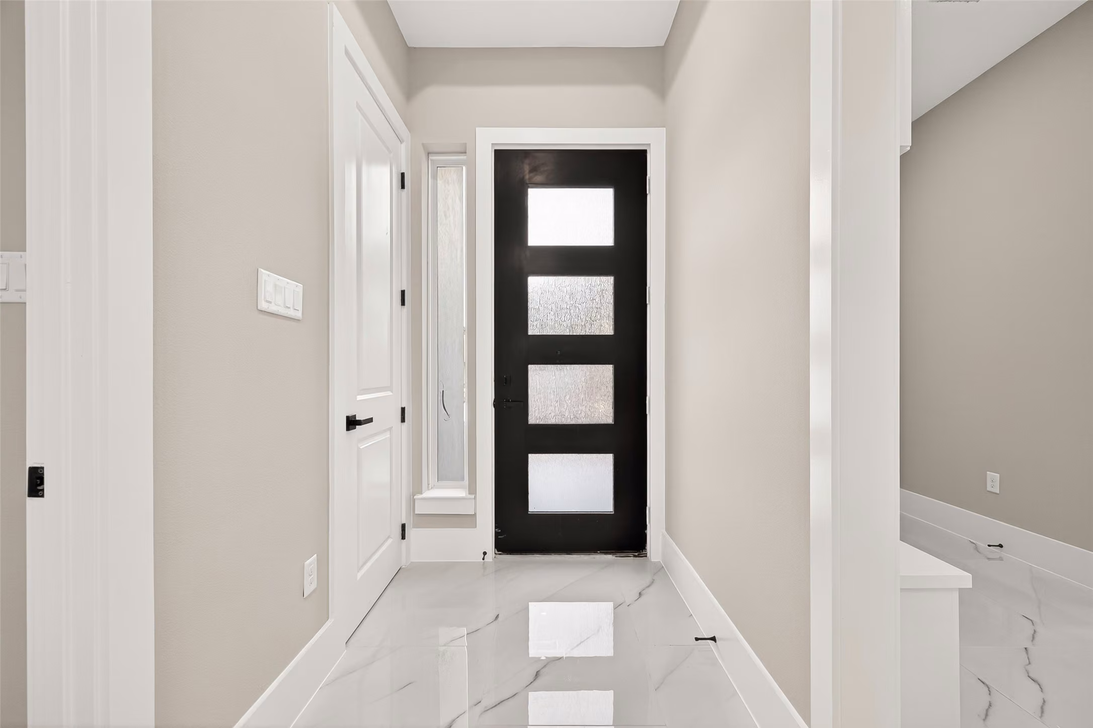 Photo 4 of 4027 Black Locust Drive, Houston, TX