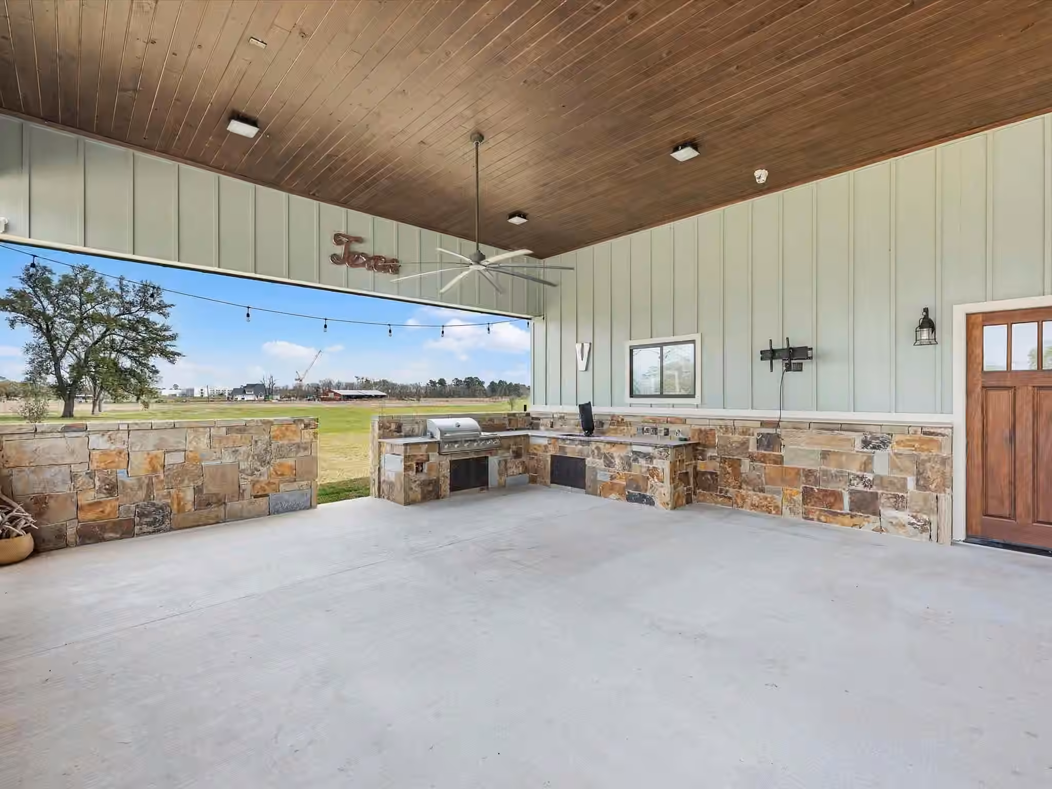 Photo 2 of 1313 Foley Road, Crosby, TX