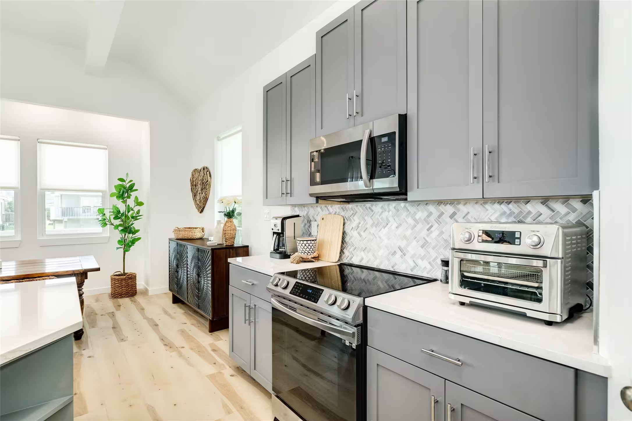 Photo 6 of 13930 Pirates Beach Boulevard, Galveston, TX