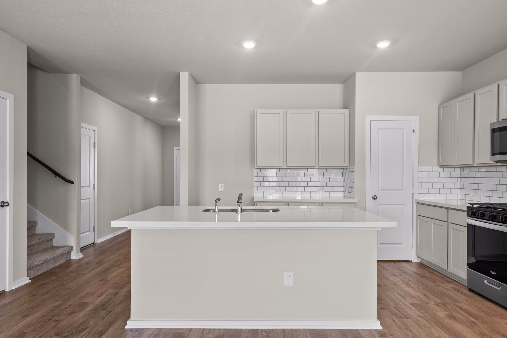 Photo 3 of 6726 Pebble Bluff Court, Cove, TX
