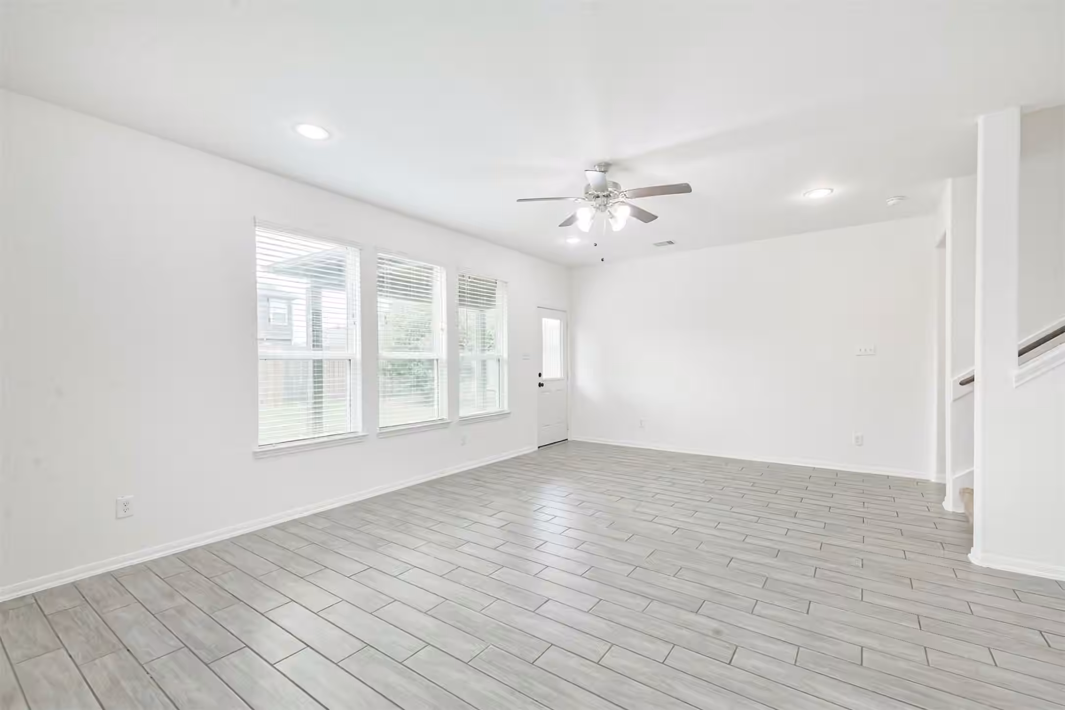 Photo 3 of 2824 Beech River Court, Conroe, TX