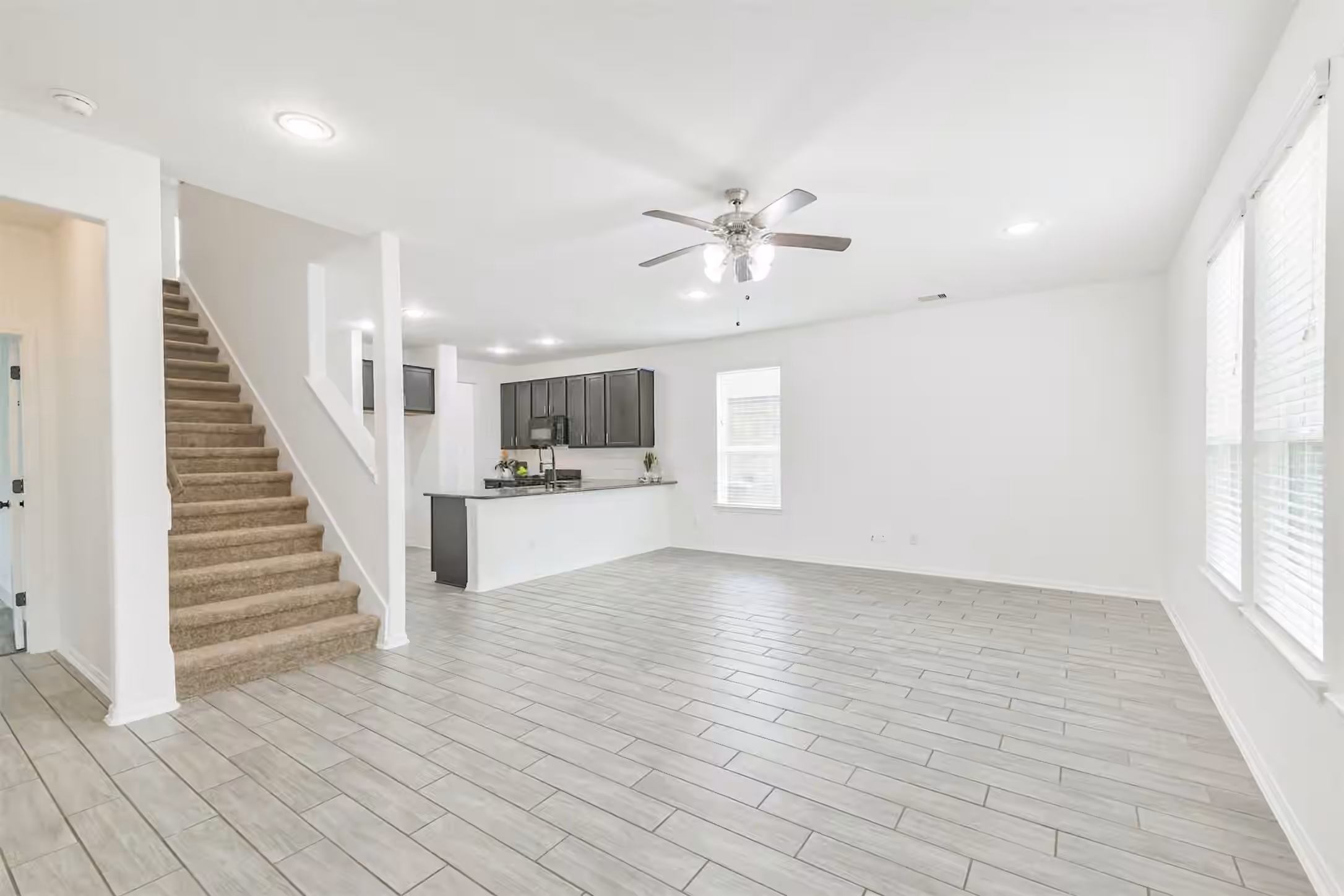 Photo 5 of 2824 Beech River Court, Conroe, TX
