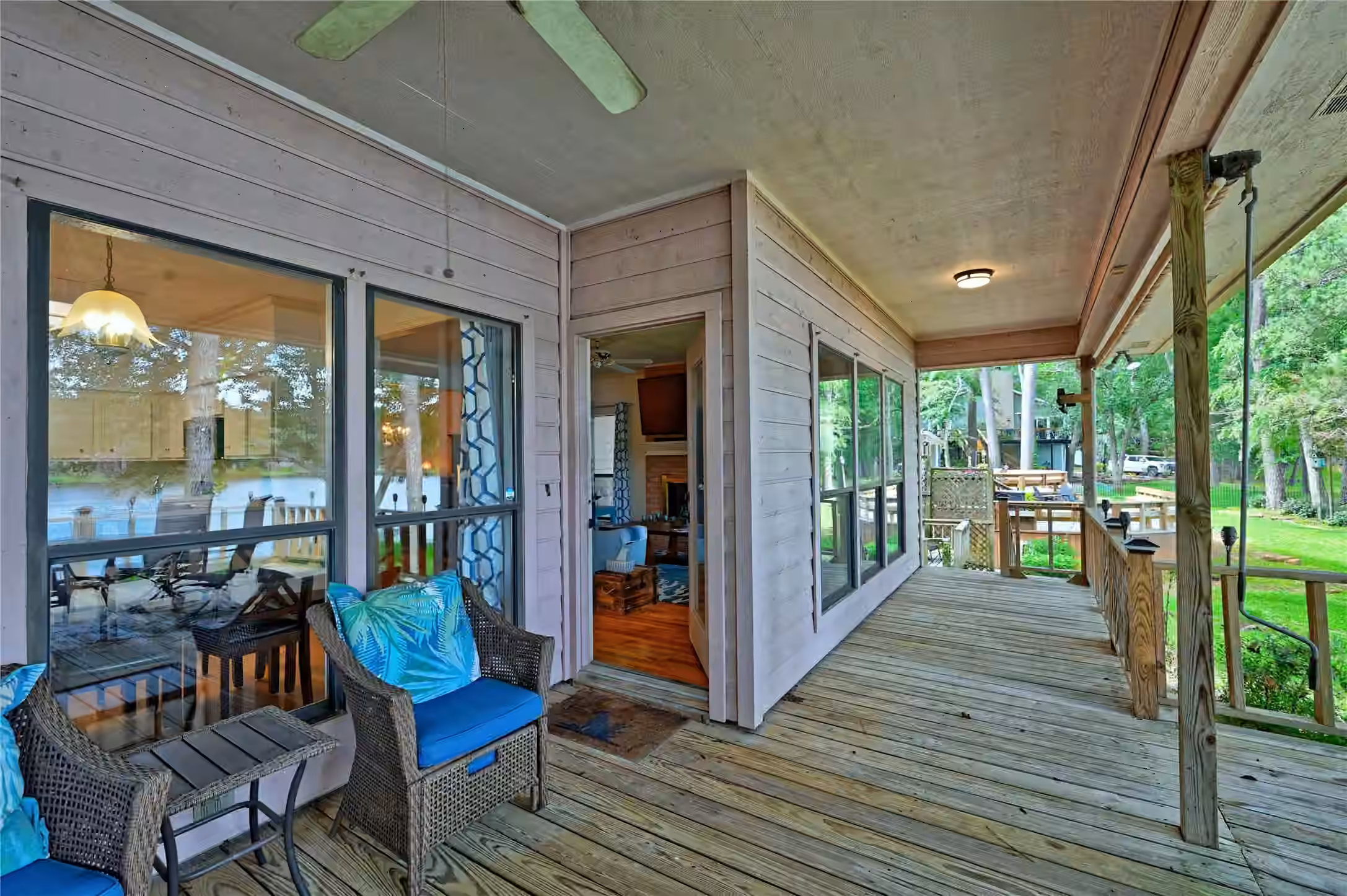 Photo 5 of 1925 East Lake Drive, Huntsville, TX