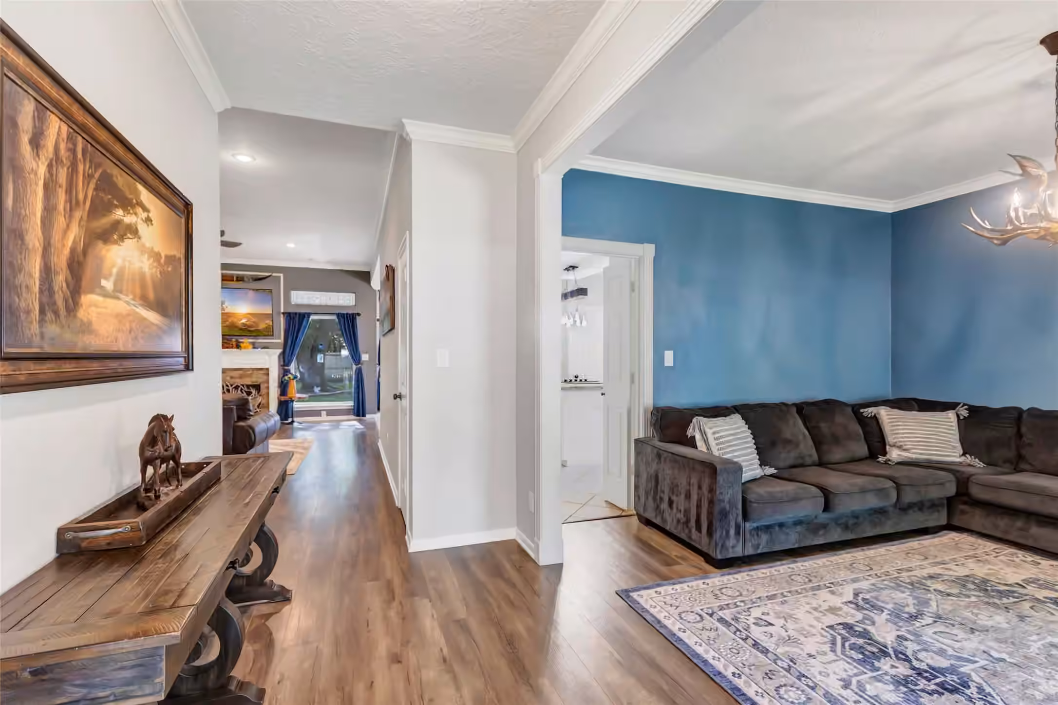 Photo 5 of 3102 E Elm Circle, Katy, TX