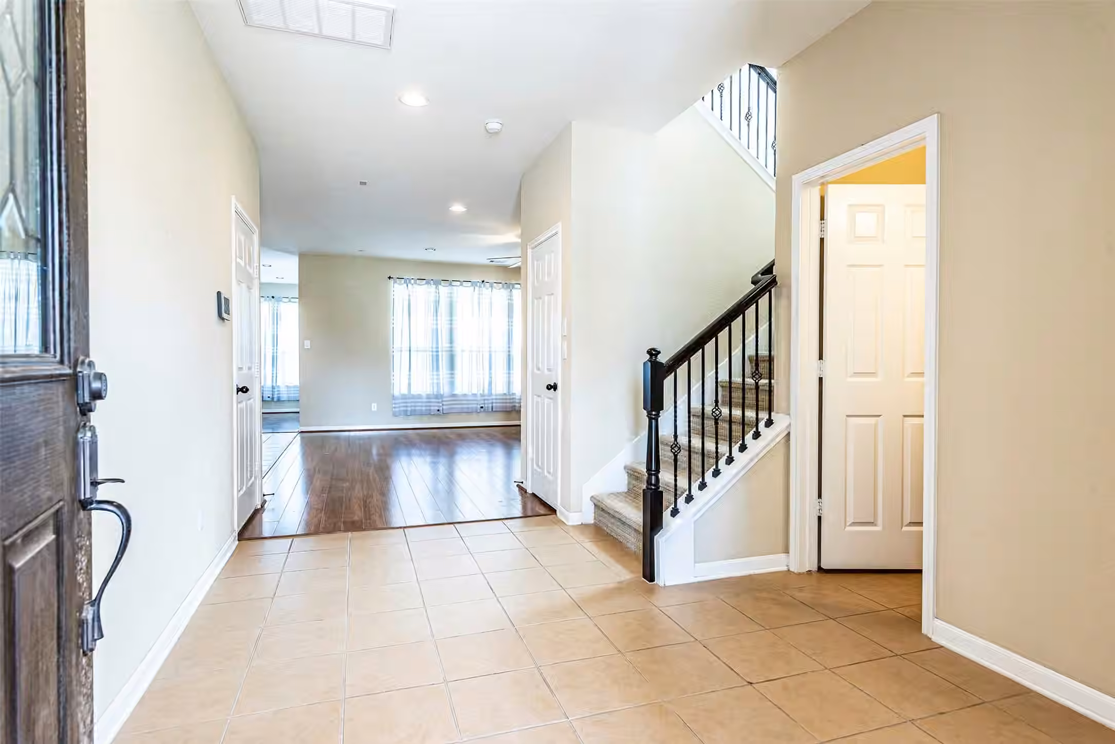 Photo 5 of 2833 Mezzomonte Lane, League City, TX