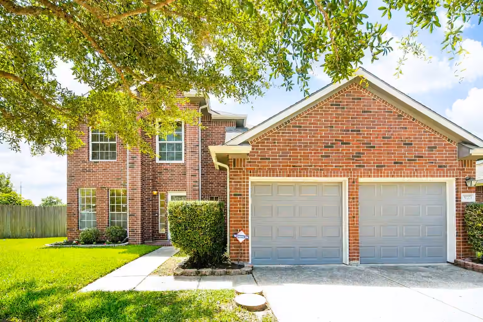 Photo of 3122 Glen Cullen Lane, Pearland, TX