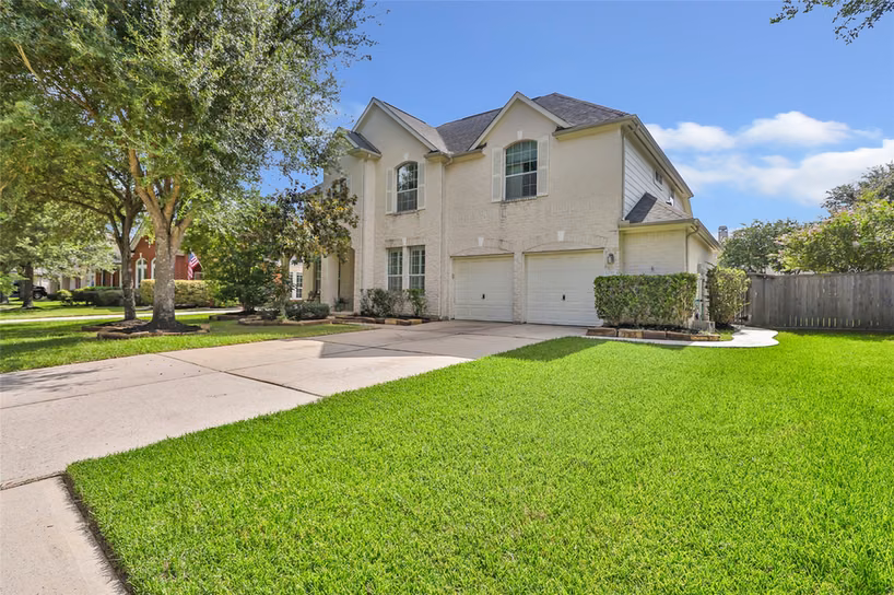 Photo 2 of 14710 Jordanbranch Lane, Humble, TX