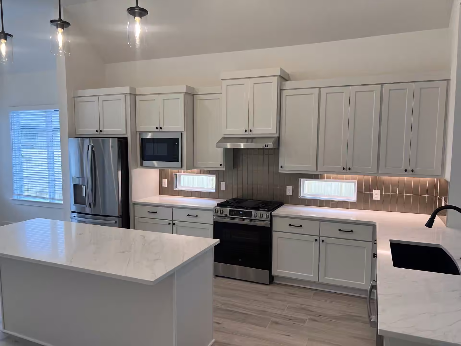 Photo 5 of 2415 Garden Arbor, Tomball, TX