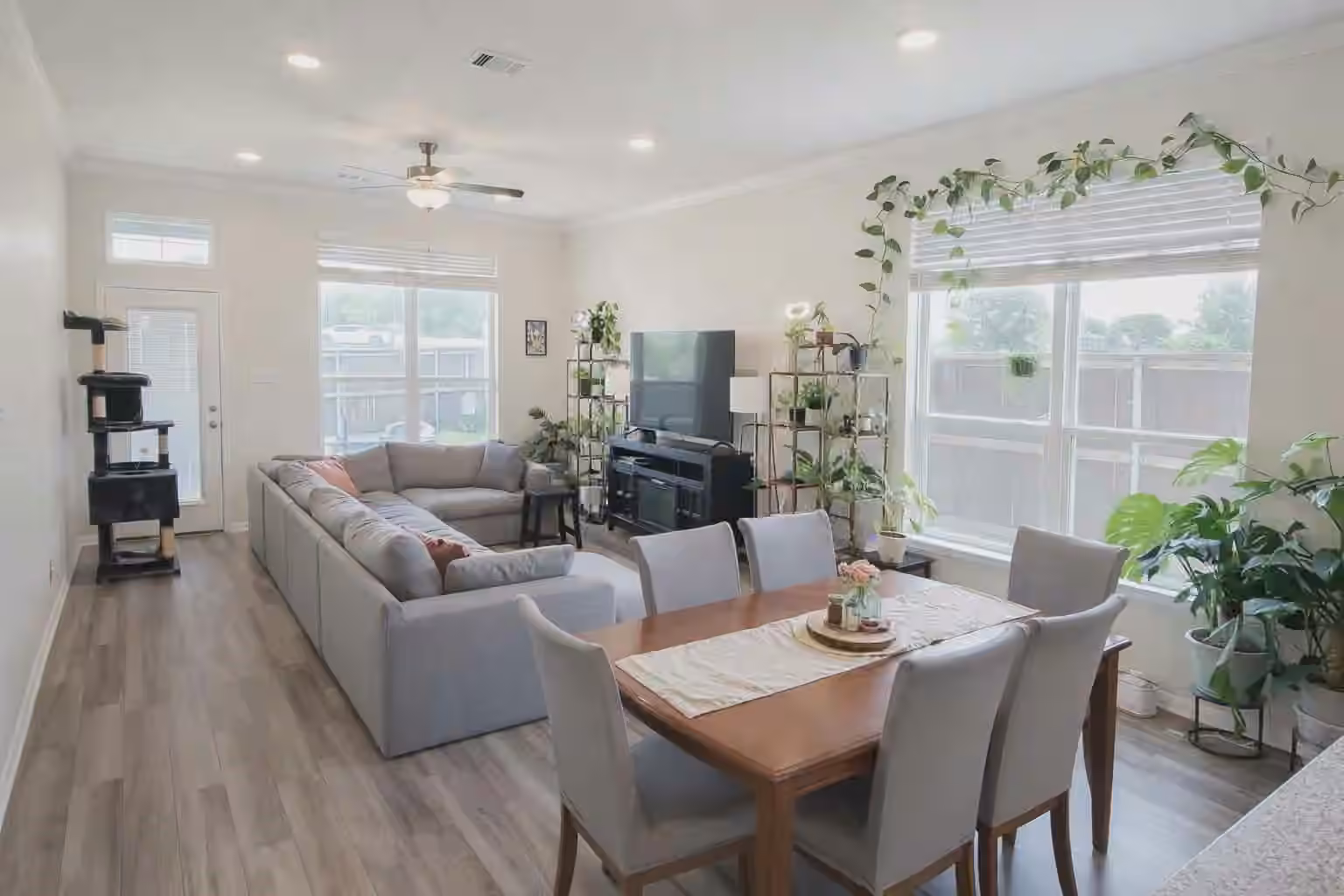 Photo 4 of 1452 Lake Ridge Drive, Brenham, TX