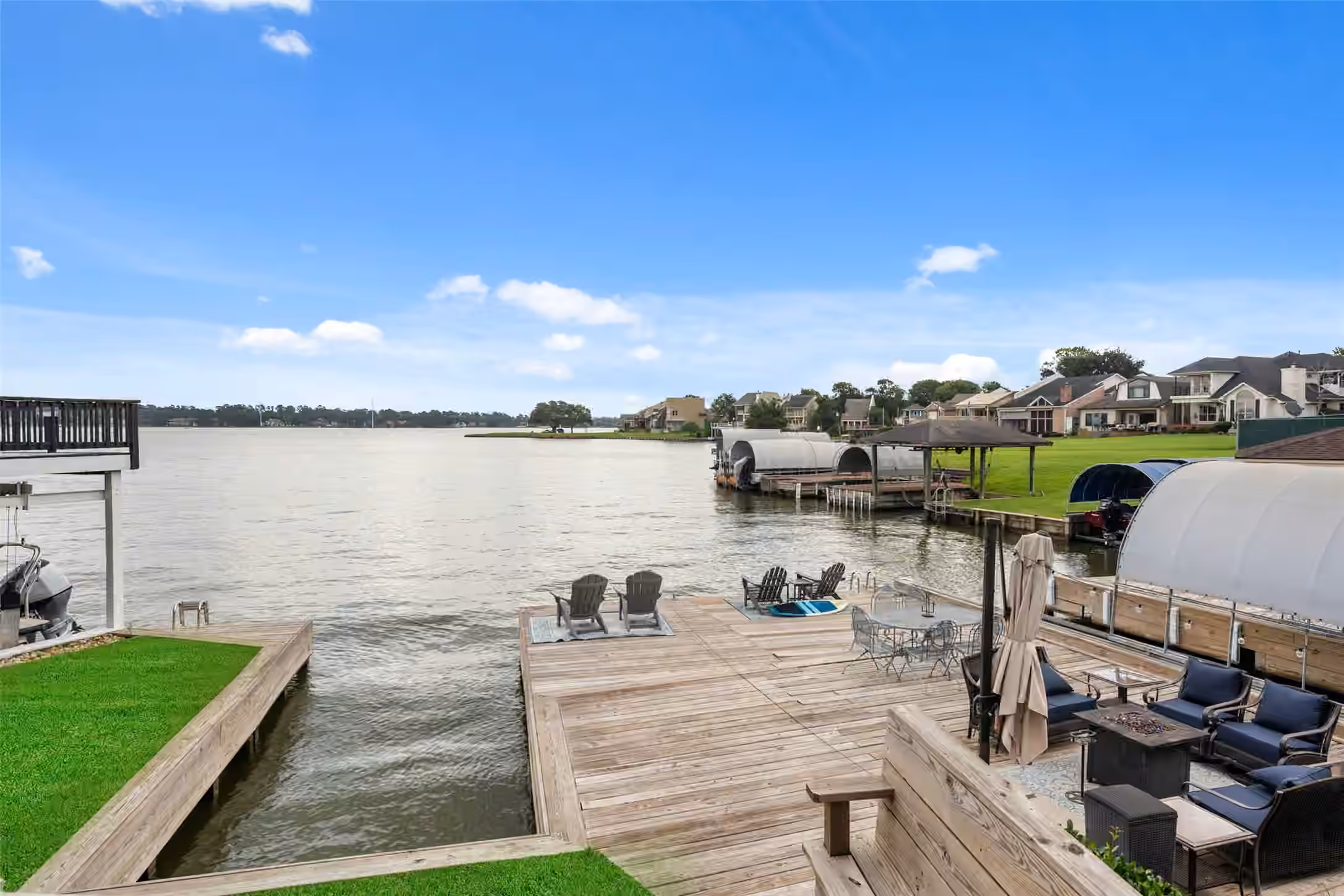 Photo 6 of 204 April Waters Drive N, Montgomery, TX