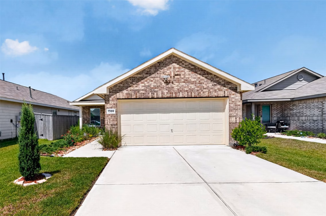 Photo 2 of 17414 Cyprian Cedar Lane, New Caney, TX