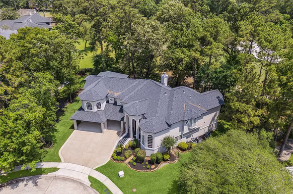 Photo 4 of 11 Twin Greens Court, Houston, TX