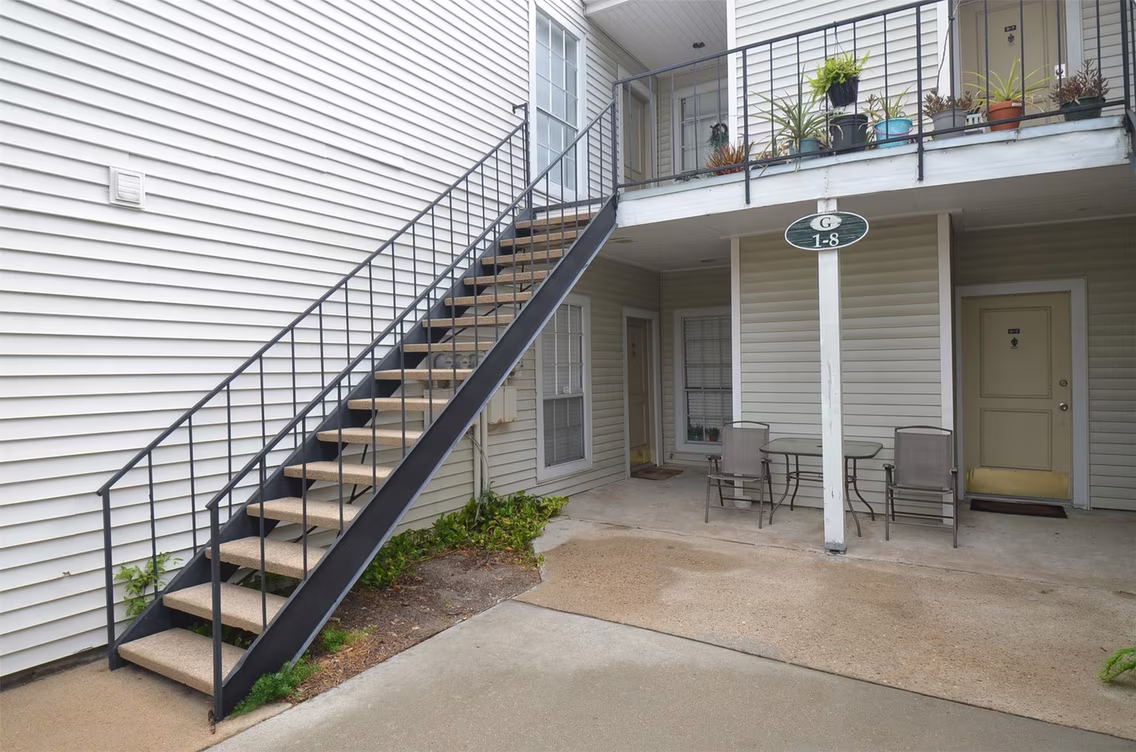 Photo 7 of 9809 Richmond Avenue G1, Houston, TX