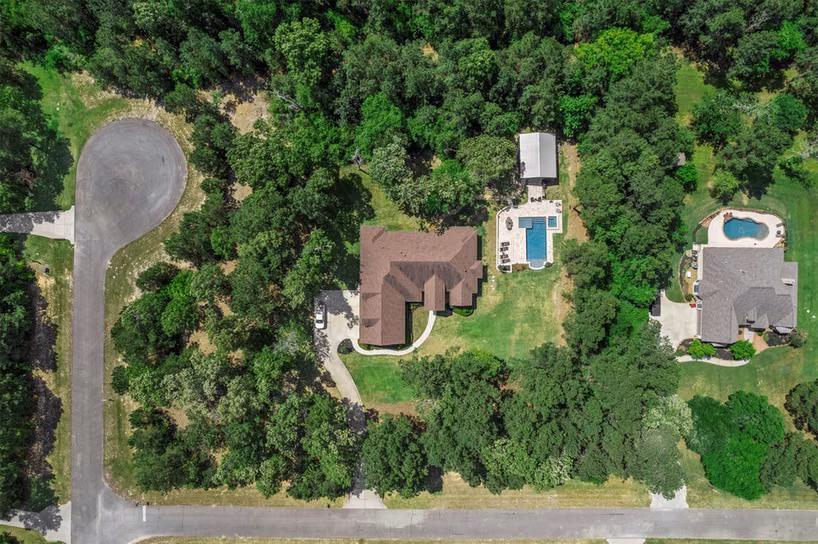 Photo 4 of 13130 Victoria Trace, Montgomery, TX