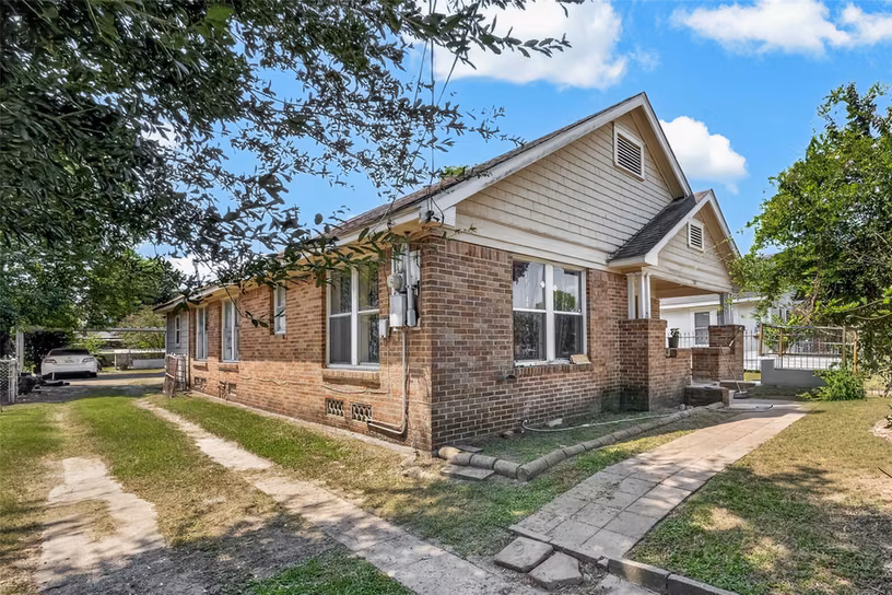 Photo 3 of 528 Caplin Street, Houston, TX