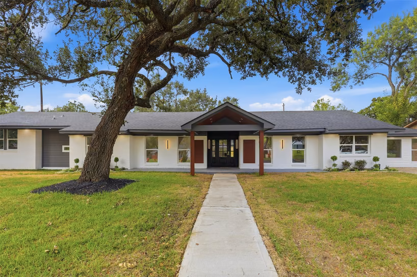 Photo of 4829 Willowbend Boulevard, Houston, TX 77035