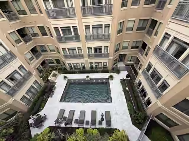 Photo 4 of 1901 Post Oak Boulevard 3507, Houston, TX