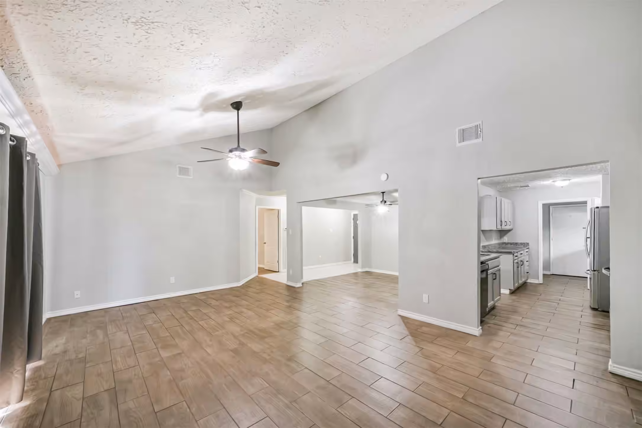 Photo 7 of 22203 Fincastle Drive, Katy, TX