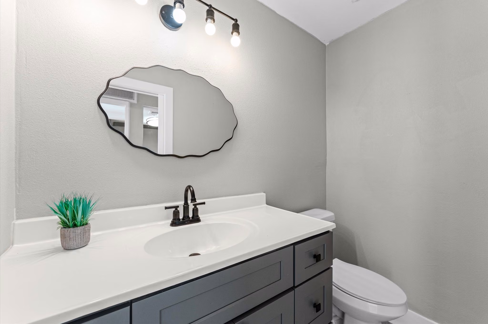 Photo 7 of 830 Threadneedle Street 240, Houston, TX