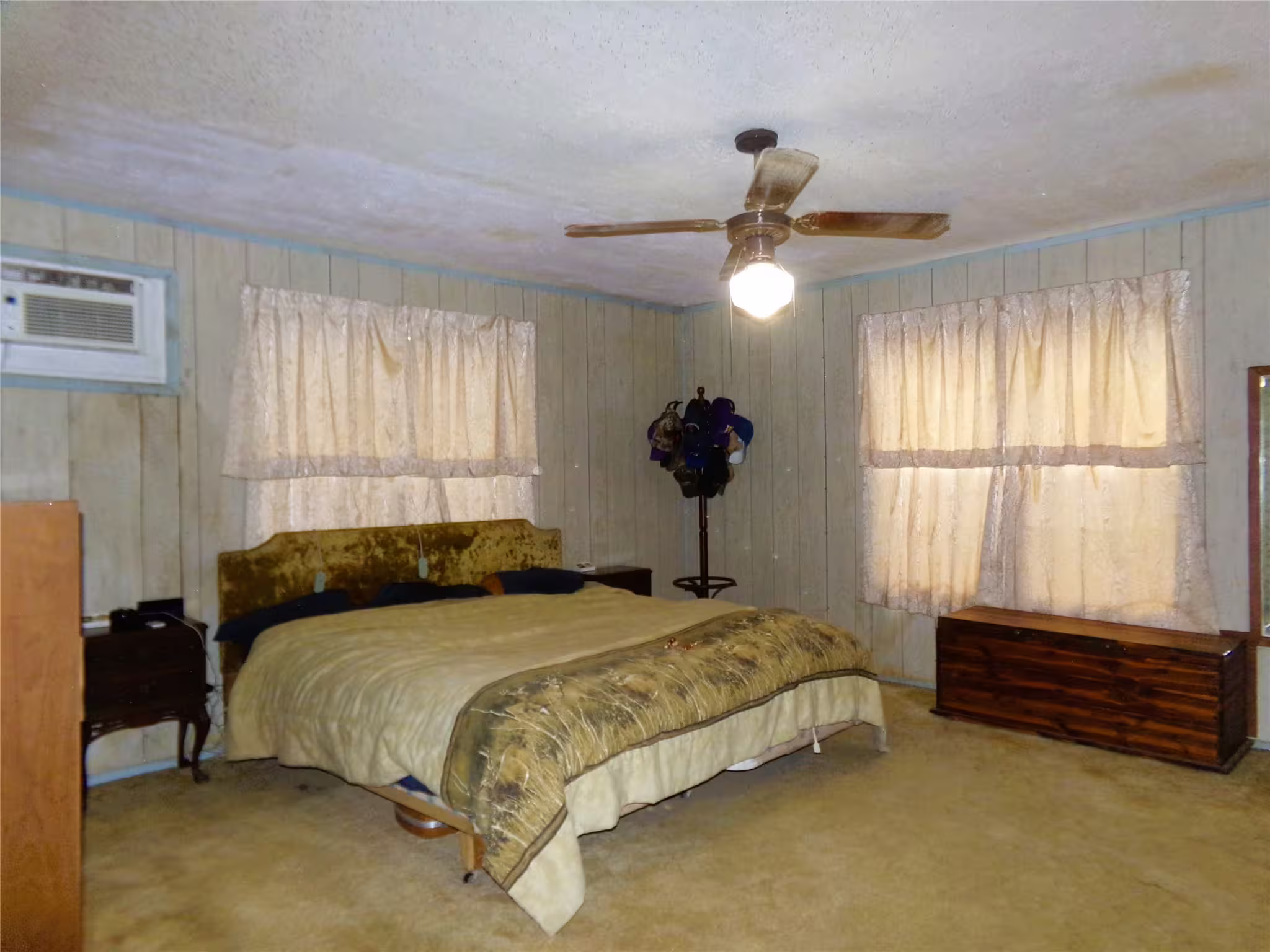 Photo 6 of 403 N West Street, Weimar, TX