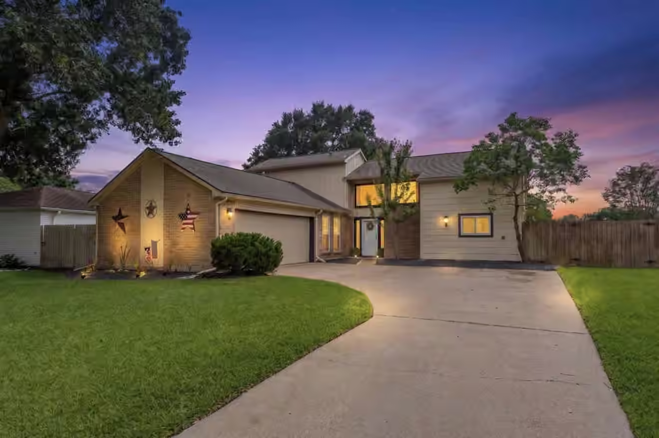 Photo of 7215 Creek Crest Drive, Houston, TX