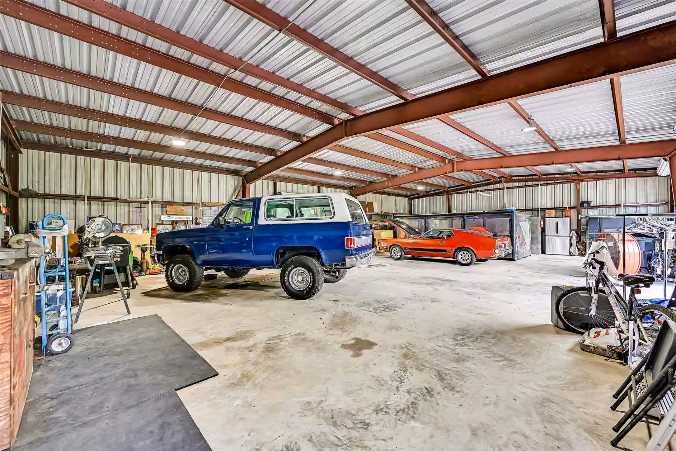Photo 4 of 18424 Avenue A, Alvin, TX