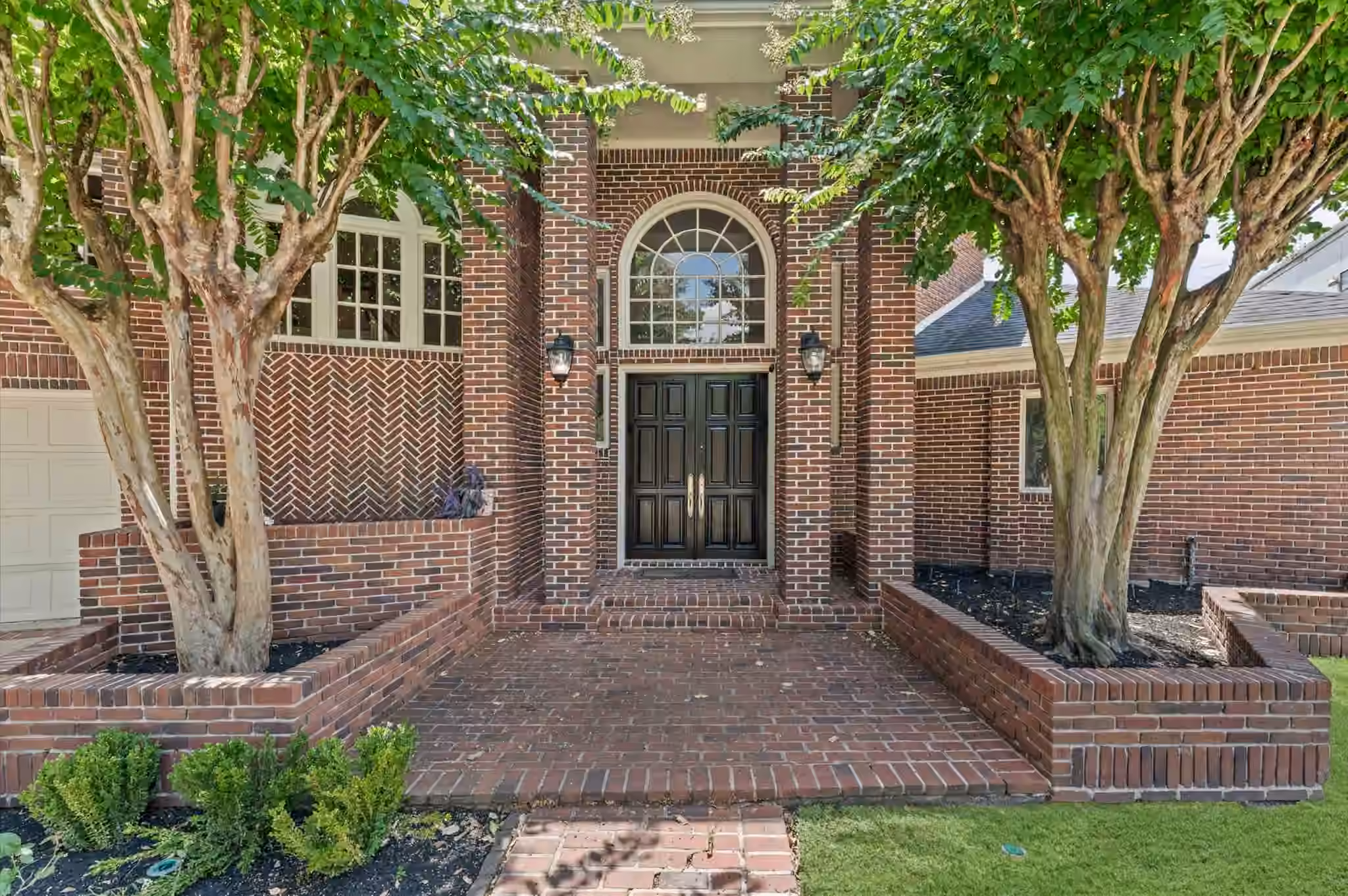 Photo 7 of 8122 Meadow Crest Street, Houston, TX