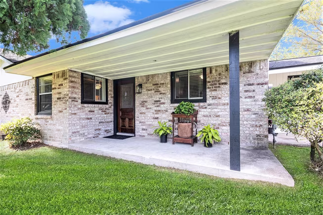 Photo 4 of 1507 Donovan, Baytown, TX