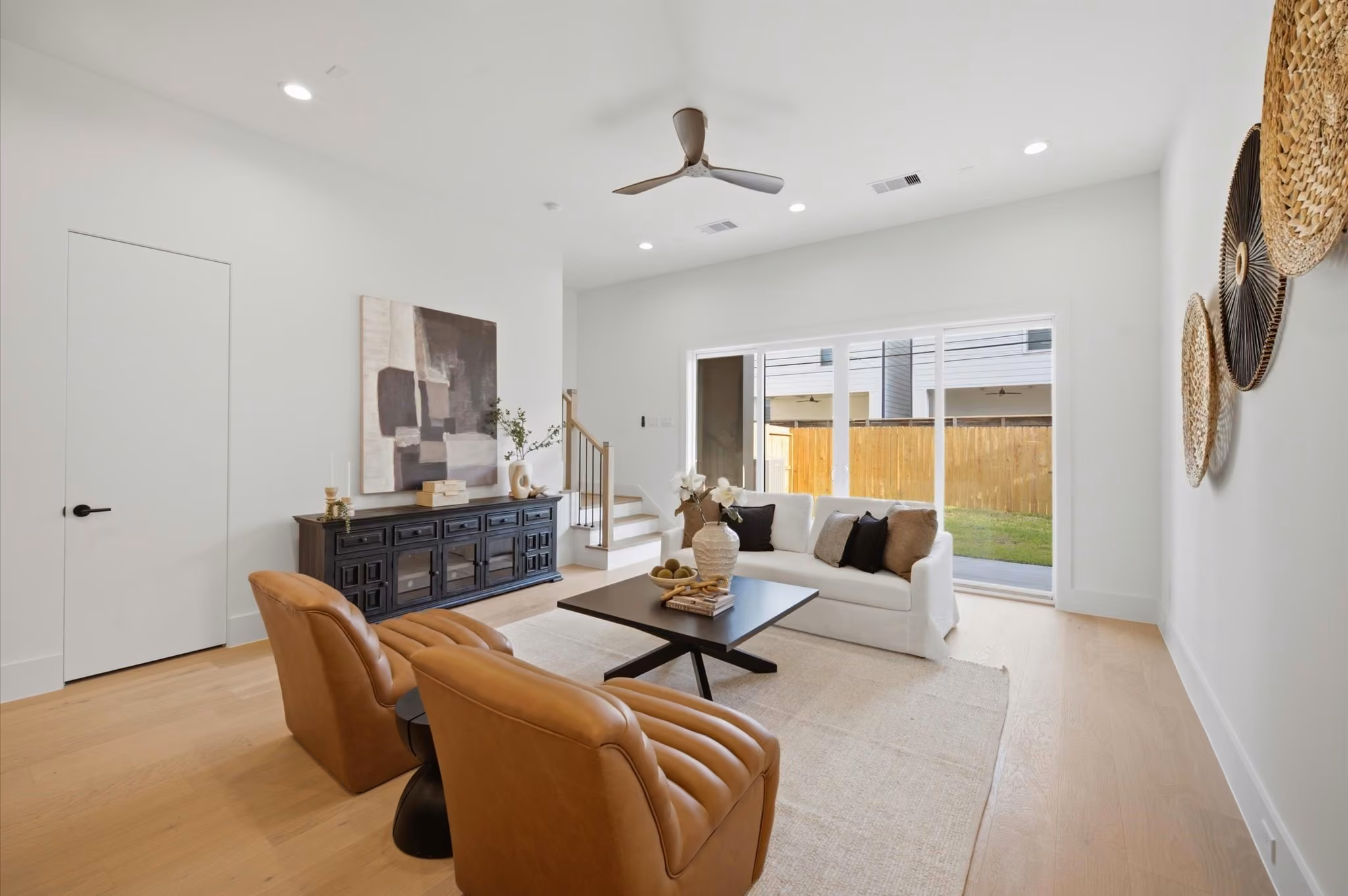 Photo 4 of 112 E 27th Street, Houston, TX