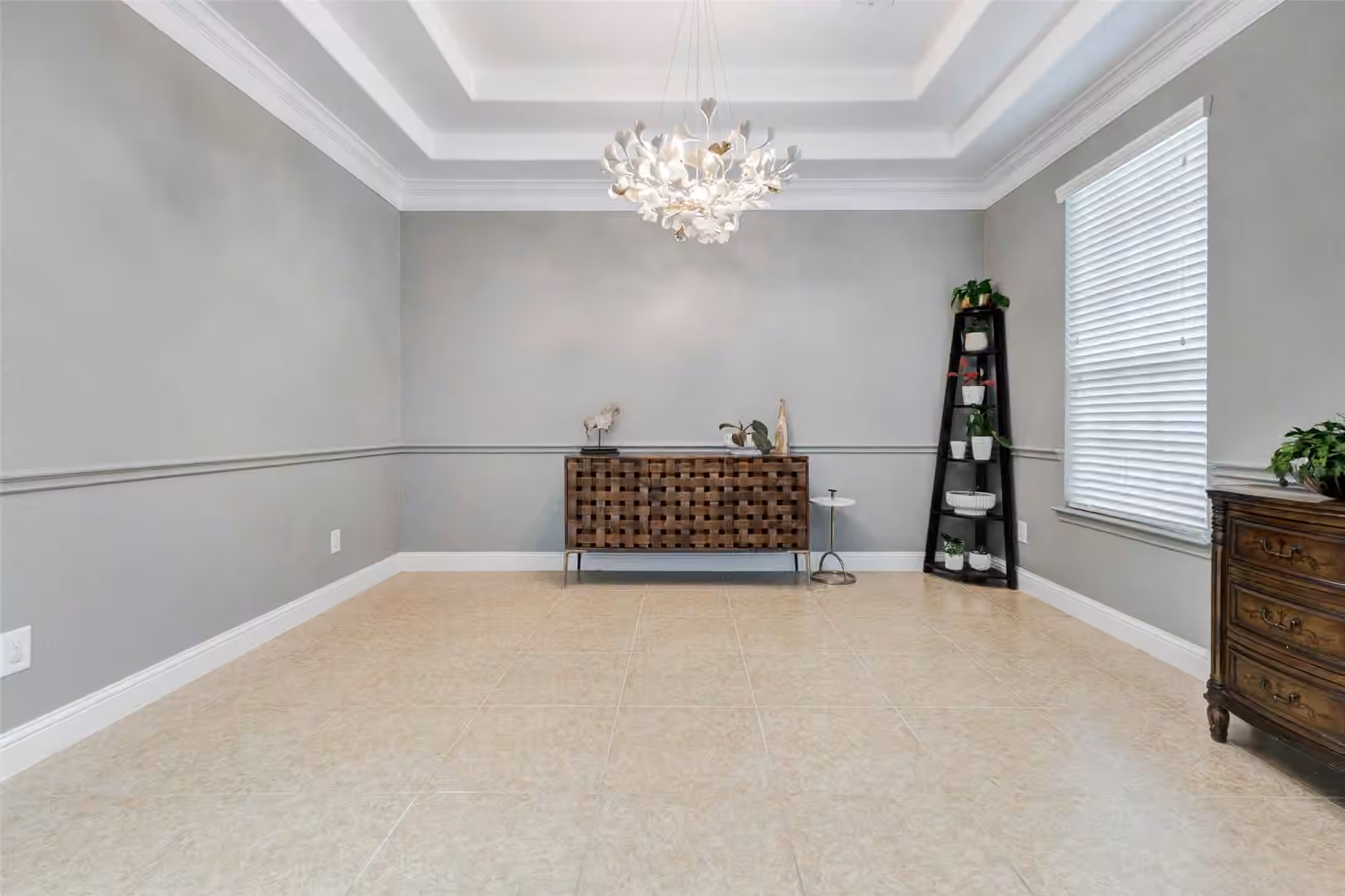 Photo 7 of 38 S Pinto Point Circle, The Woodlands, TX