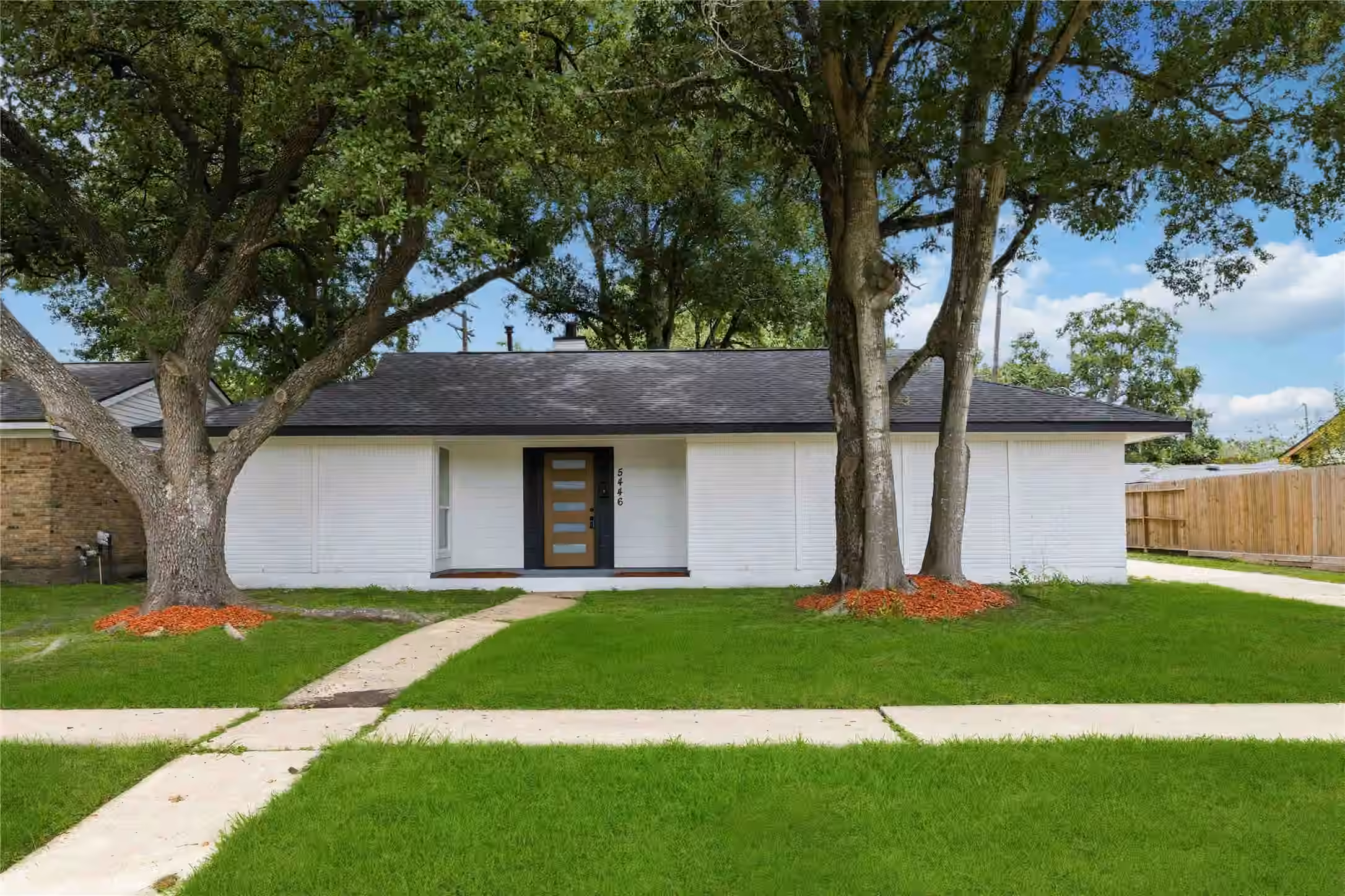 Photo 3 of 5446 Loch Lomond Drive, Houston, TX