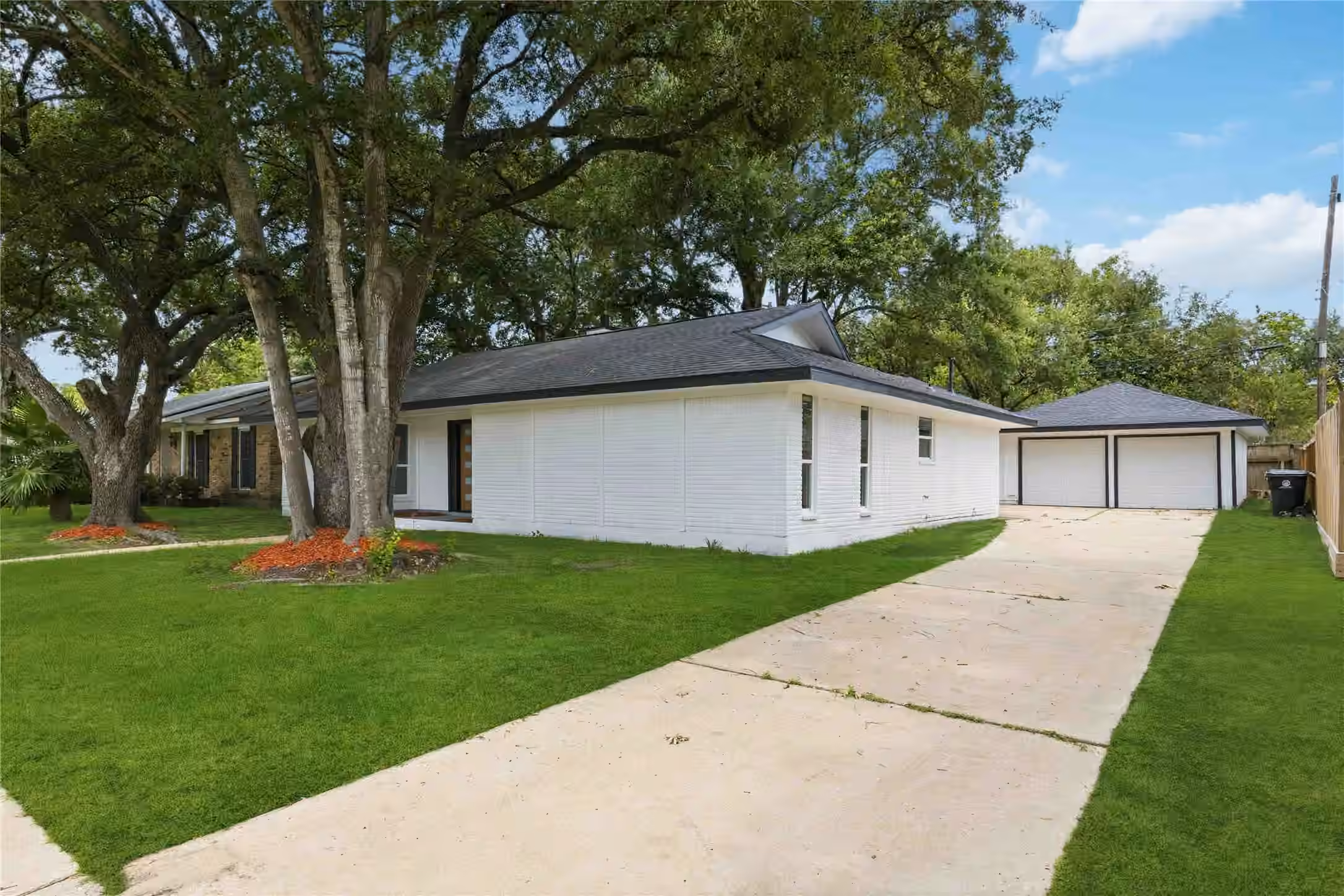 Photo 6 of 5446 Loch Lomond Drive, Houston, TX
