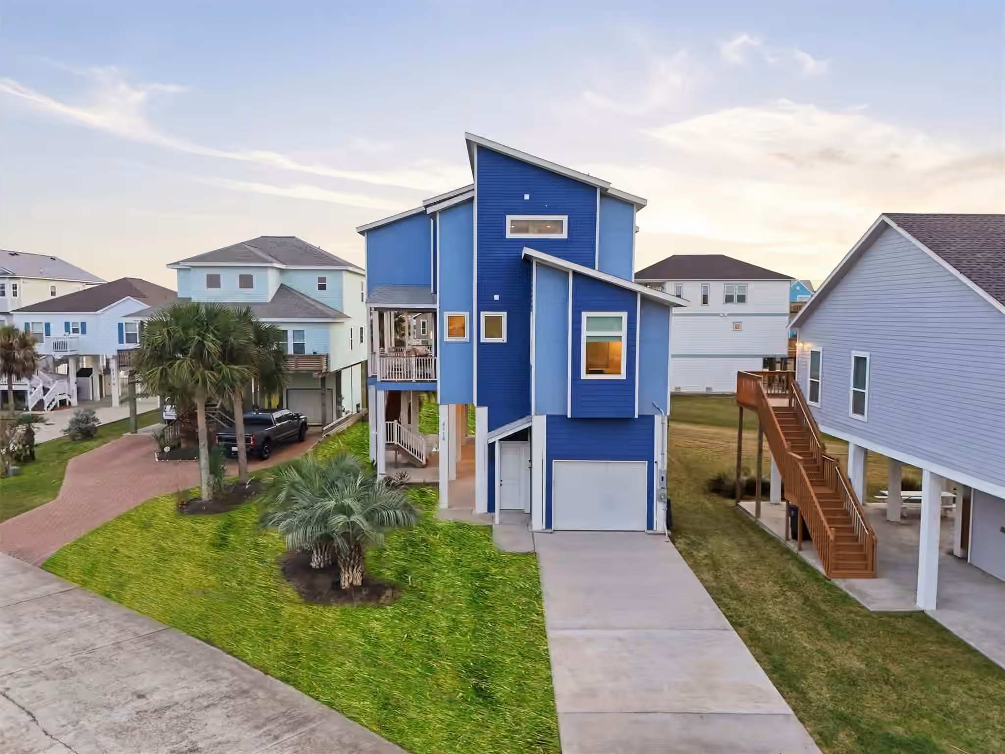 Photo 2 of 4118 Defender Lane, Galveston, TX
