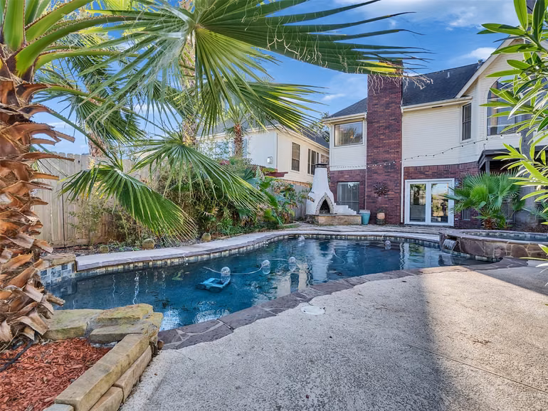 Photo of 114 Bayou Bend Drive, League City, TX 77573