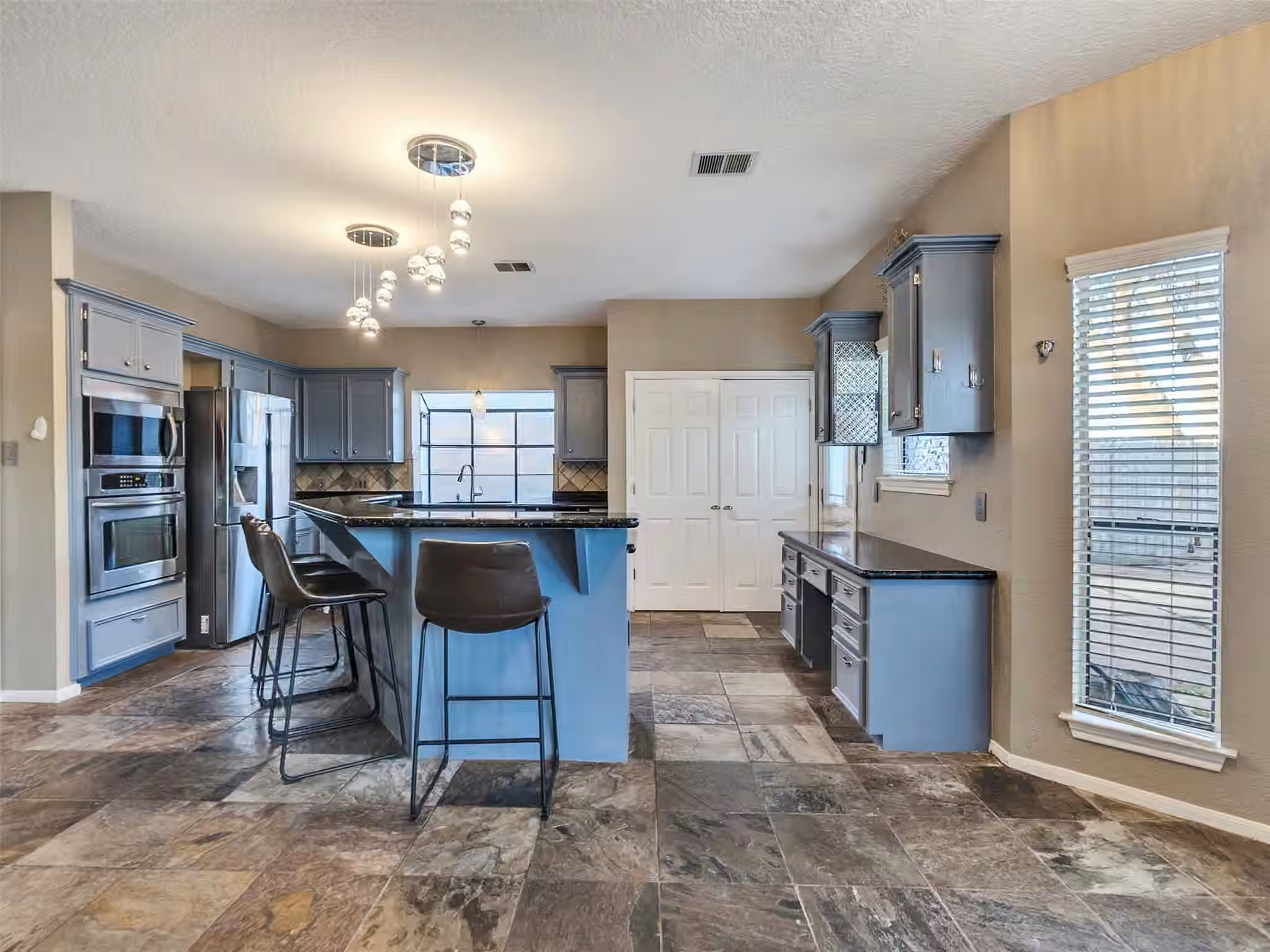 Photo 4 of 114 Bayou Bend Drive, League City, TX