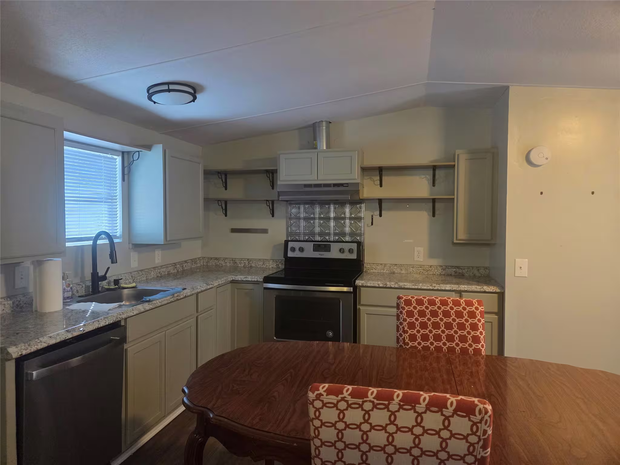 Photo 4 of 1216 Cardinal Lane, Trinity, TX