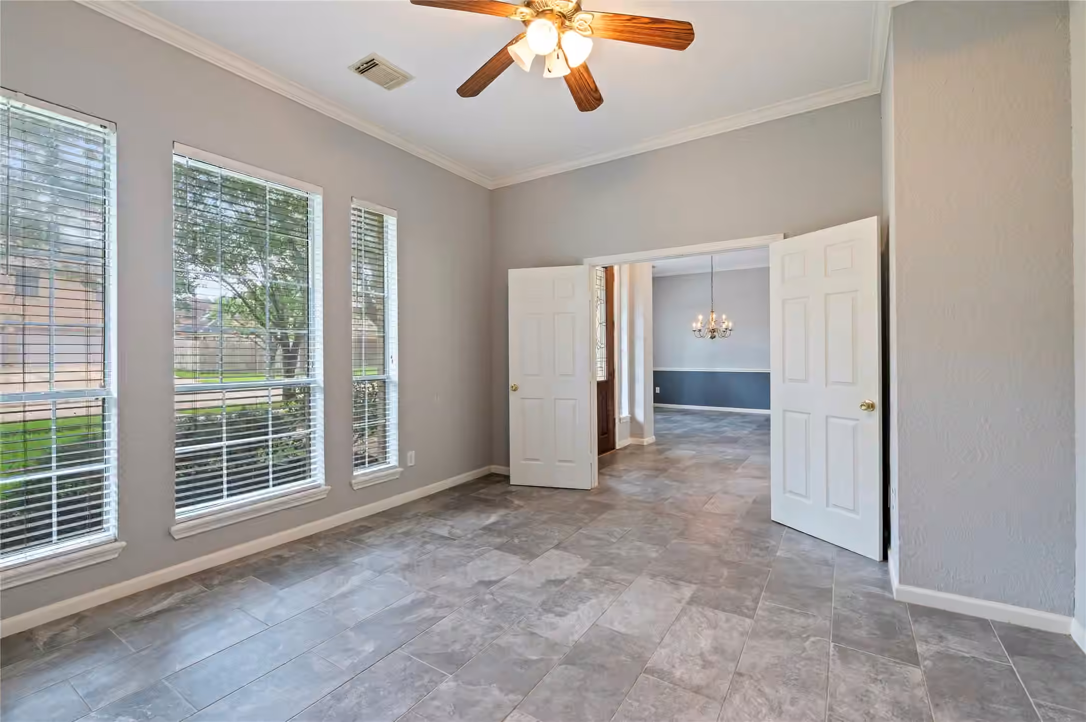 Photo 6 of 311 Oak Hollow Drive, League City, TX