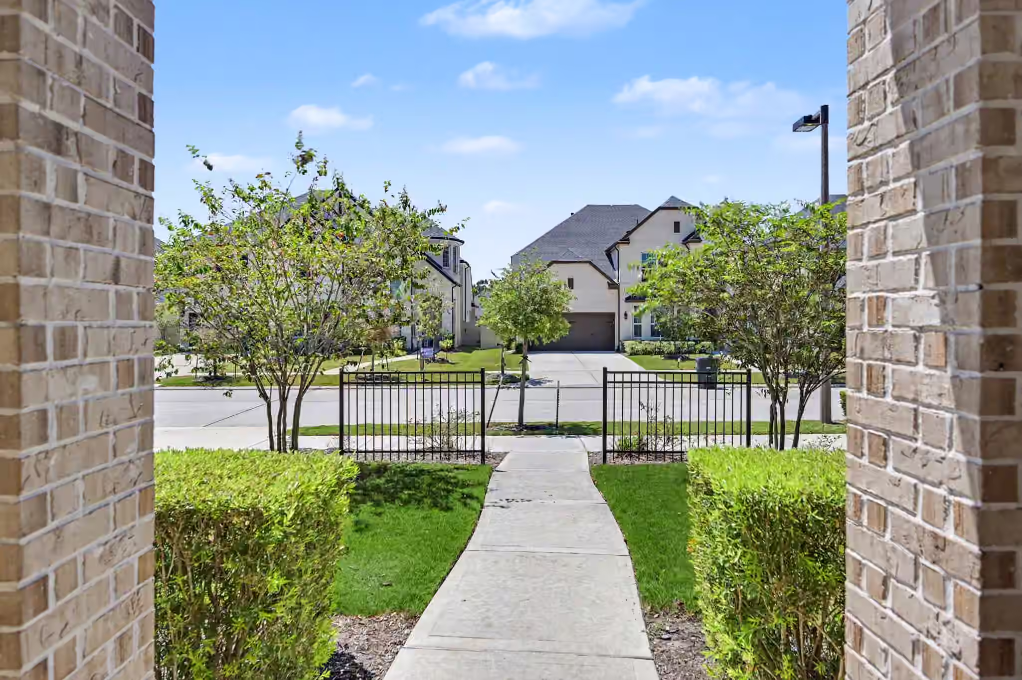 Photo 3 of 17607 Harper's Way, Conroe, TX